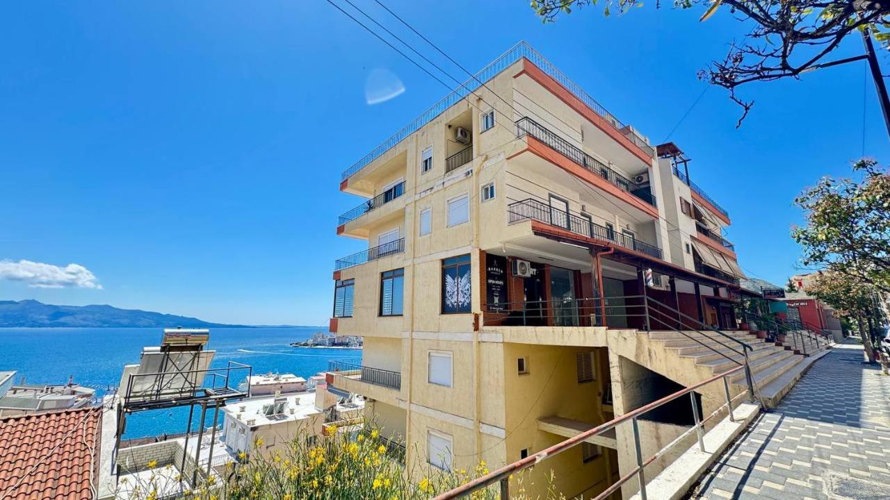 Colorful Sea View Apartment ساراندا المظهر الخارجي الصورة