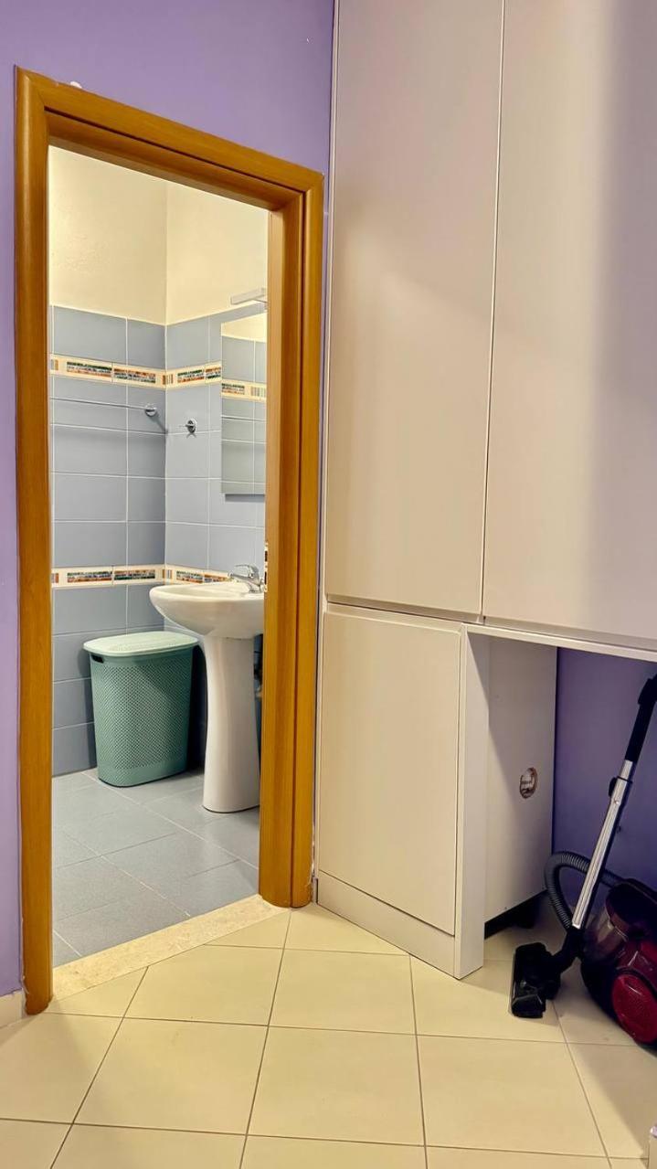Colorful Sea View Apartment ساراندا المظهر الخارجي الصورة